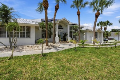 CUSTOM MULTI-GENERATIONAL POOL ESTATE ON OVER 1 ACRE

Rarely - photo 5