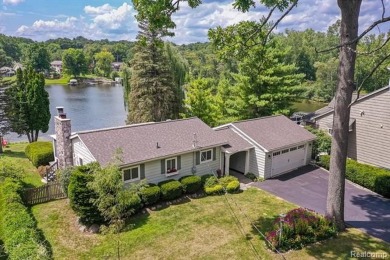 Lake Home Sale Pending in Davisburg, Michigan