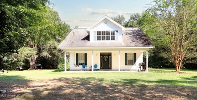 Pearl River Home For Sale in Picayune Mississippi