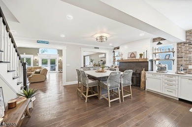 Stunning Awosting Lakefront With 4 Season Appeal. Renovations - photo 4