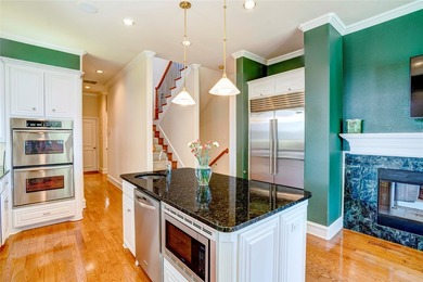 Experience extraordinary lakefront living in this stunning - photo 14