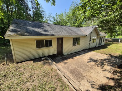 Lake Home Sale Pending in White Cloud, Michigan