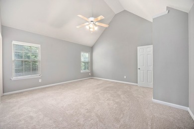 21 Avery Drive welcomes you home! This move-in ready home offers - photo 34