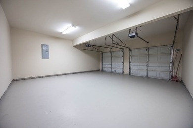 21 Avery Drive welcomes you home! This move-in ready home offers - photo 37