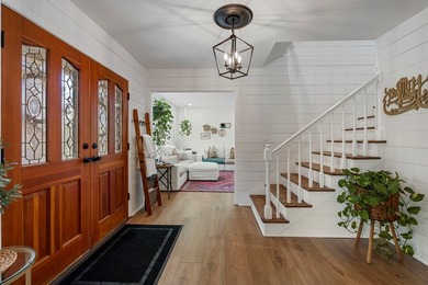 *** EXTERIOR JUST PAINTED, QUARTZ COUNTERTOPS ADDED TO - photo 2