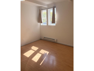 Beautifully maintained duplex located in one of the most - photo 9