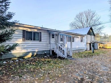 Lake Home For Sale in Chattaroy, Washington