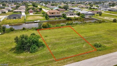 Located in Northwest Cape Coral, this canal front lot is ready - photo 2