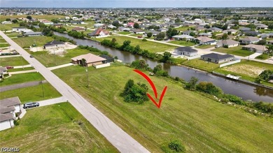Located in Northwest Cape Coral, this canal front lot is ready - photo 4
