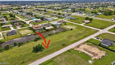 Located in Northwest Cape Coral, this canal front lot is ready - photo 5