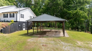 This beautiful home offers the perfect blend of space, comfort - photo 5