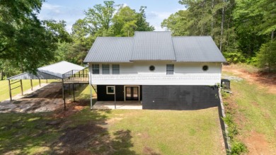 This beautiful home offers the perfect blend of space, comfort - photo 6