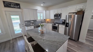 Live the resort lifestyle you've always wanted! This stunning - photo 3