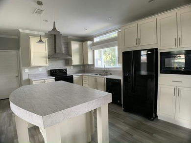 Welcome to Colony Cove, a 55+ age-qualified, active, and vibrant - photo 2