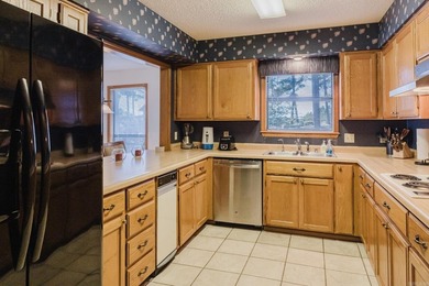 This Condo on the Lake is a 3-bedroom, 2-bath entry-level condo - photo 6