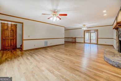 Deeded Move-In Ready Jackson Lake Home in a Deep-Water Cove - photo 20