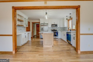 Deeded Move-In Ready Jackson Lake Home in a Deep-Water Cove - photo 28