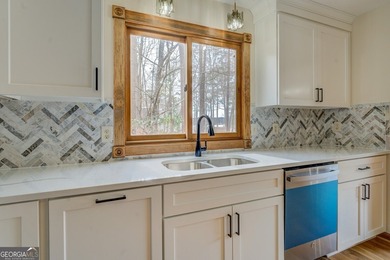 Deeded Move-In Ready Jackson Lake Home in a Deep-Water Cove - photo 34