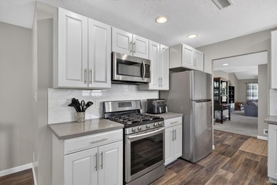 If you are looking for carefree living in a golf course - photo 8