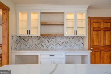 Deeded Move-In Ready Jackson Lake Home in a Deep-Water Cove - photo 39