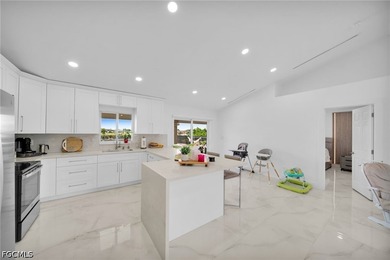 Welcome to this stunning home located in the desirable Northwest - photo 5