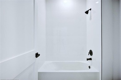 Brand New construction offering 4 bedrooms, 2 bathrooms, and a - photo 5