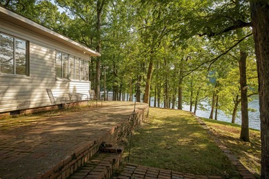 Shoal Creek River Home For Sale in Killen Alabama
