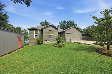 Charming 3-Bedroom, 2-Bath Lakefront Home with Hot Tub. Enjoy - photo 5