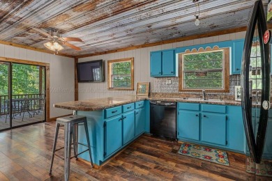 Charming 1 bed/1 bath updated cottage on Smith Lake, move-in - photo 8