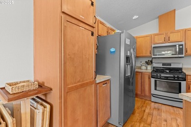 Rare opportunity outside the tsunami zone with panoramic views - photo 11