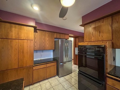 spacious contemporary one-owner estate in the heart of Paddock - photo 14