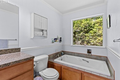 Rare opportunity outside the tsunami zone with panoramic views - photo 16