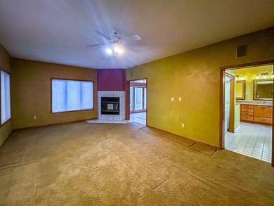 spacious contemporary one-owner estate in the heart of Paddock - photo 19