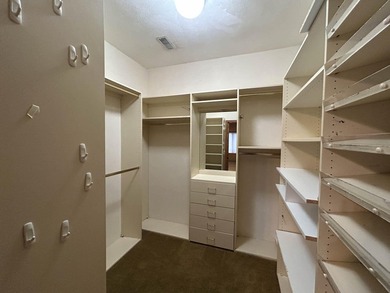 spacious contemporary one-owner estate in the heart of Paddock - photo 20