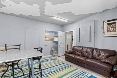 Rare opportunity outside the tsunami zone with panoramic views - photo 23