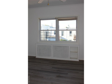 Welcome to 2973 Harding Avenue, a beautifully maintained - photo 27