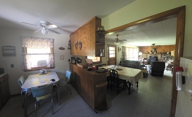 This adorable home is located on the 3rd fairway of the Les - photo 4