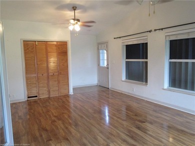 Additional listing photo 3
