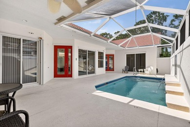 Pool home with a private courtyard design in the gated community - photo 8