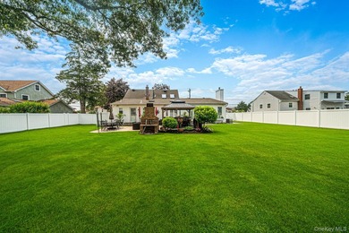 Welcome to this beautifully expanded split-level home situated - photo 6