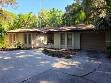 Stunning country charm with lots of privacy, this 3 bedroom 2 - photo 1
