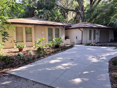 Stunning country charm with lots of privacy, this 3 bedroom 2 - photo 2