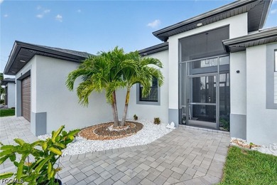 From the moment you pull up in the driveway, it feels like home - photo 3
