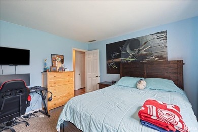 Welcome to this beautifully maintained waterfront ranch in the - photo 27