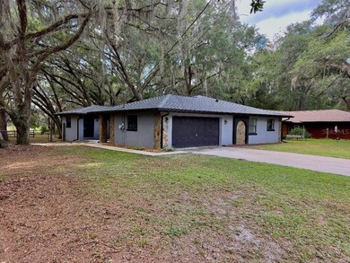 Don't settle for cookie cutter!
Lakefront . 4 bed / 2 bath . 1 - photo 3
