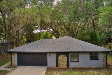 Don't settle for cookie cutter!
Lakefront . 4 bed / 2 bath . 1 - photo 8
