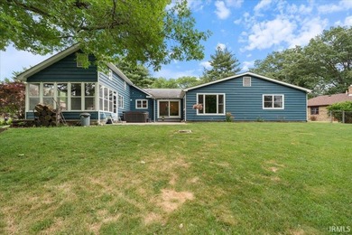 Welcome to this beautifully maintained waterfront ranch in the - photo 39