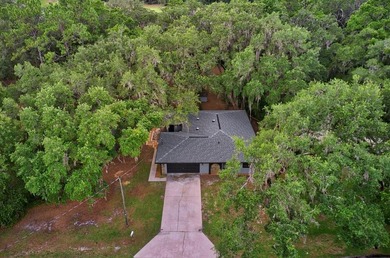 Don't settle for cookie cutter!
Lakefront . 4 bed / 2 bath . 1 - photo 9