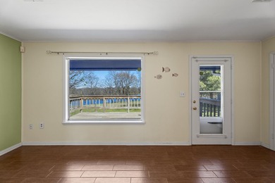 Welcome to your private lakeside retreat on beautiful Lake - photo 6