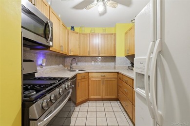Welcome to this charming semi-attached two-family home offering - photo 8